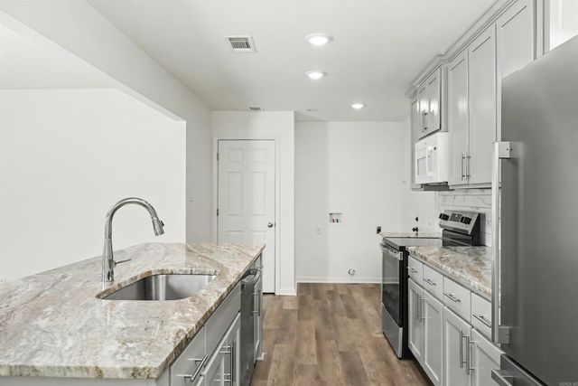 1300 Blue Acres, White Hall, AR 71602