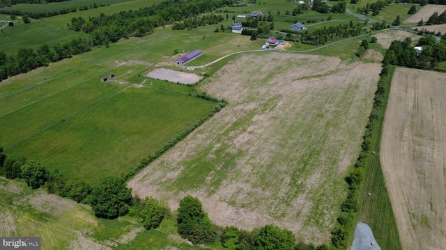 2472 BIGLERVILLE RD, Gettysburg, PA 17325