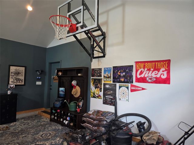 2725 NW Brookside Drive, Grimes, IA 50111