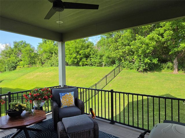 2725 NW Brookside Drive, Grimes, IA 50111