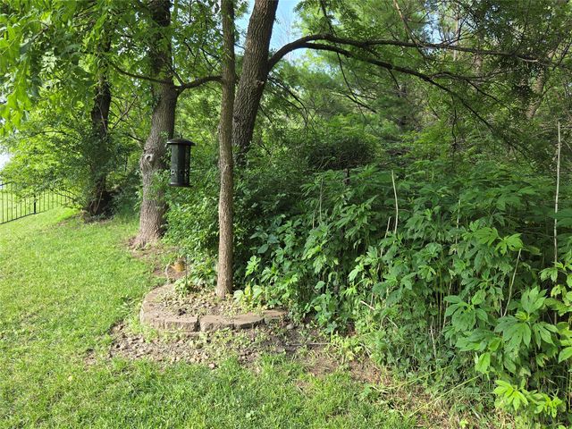 2725 NW Brookside Drive, Grimes, IA 50111