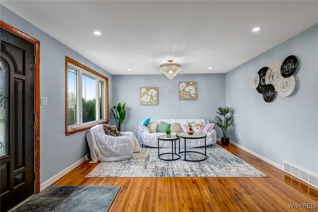 196 Barnabas Drive, Cheektowaga, NY 14043