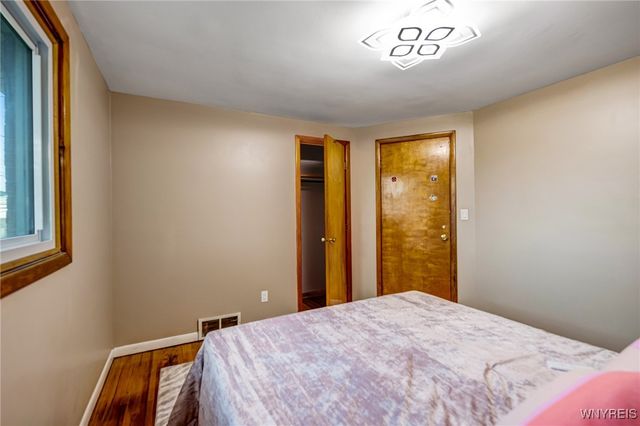 196 Barnabas Drive, Cheektowaga, NY 14043