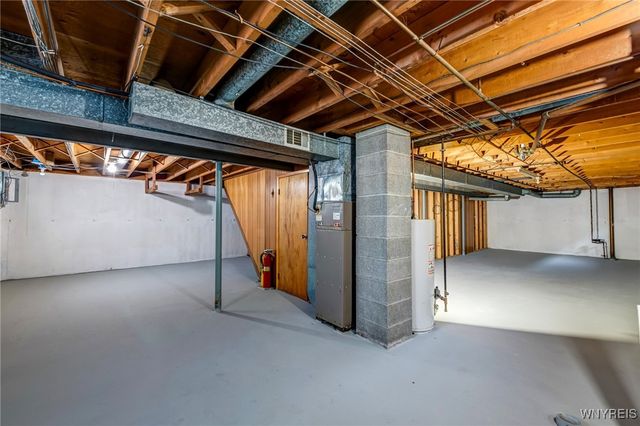 196 Barnabas Drive, Cheektowaga, NY 14043