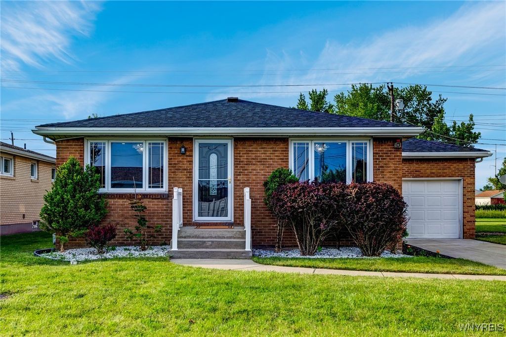 196 Barnabas Drive, Cheektowaga, NY 14043