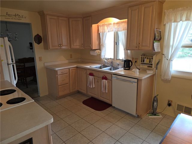 516 Heritage Dr Drive, Greece, NY 14615