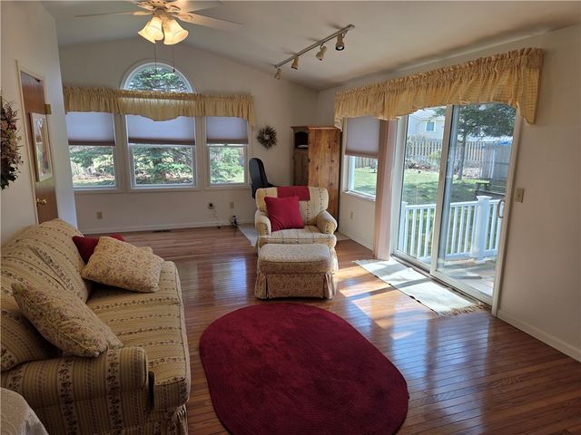 516 Heritage Dr Drive, Greece, NY 14615