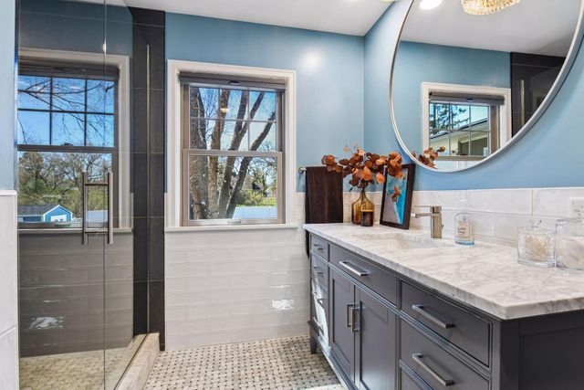 5311 Saint Croix Avenue N, Golden Valley, MN 55422