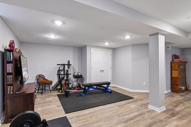 5311 Saint Croix Avenue N, Golden Valley, MN 55422