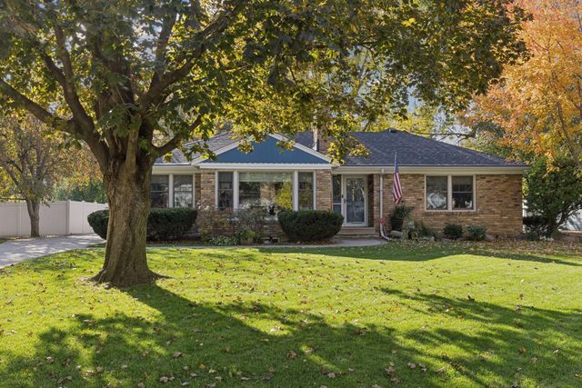 5311 Saint Croix Avenue N, Golden Valley, MN 55422