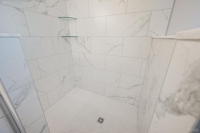 10402 Leesville Road, Lynch Station, VA 24571
