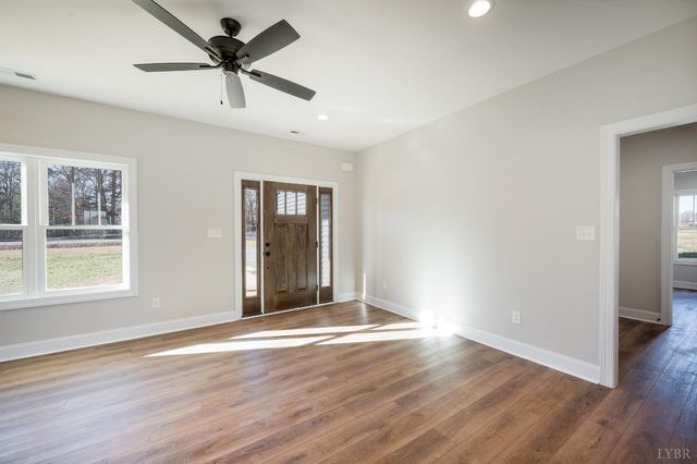 10402 Leesville Road, Lynch Station, VA 24571