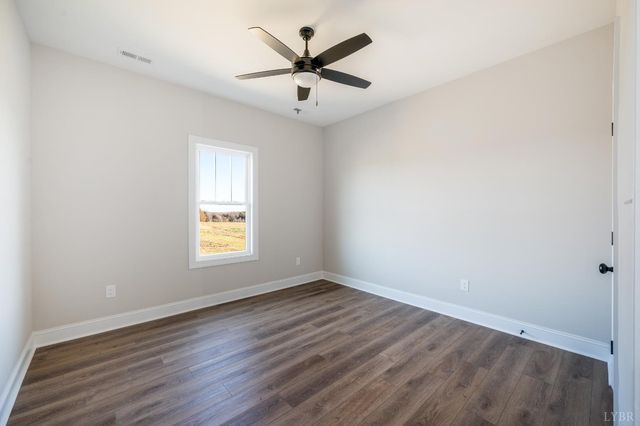 10402 Leesville Road, Lynch Station, VA 24571
