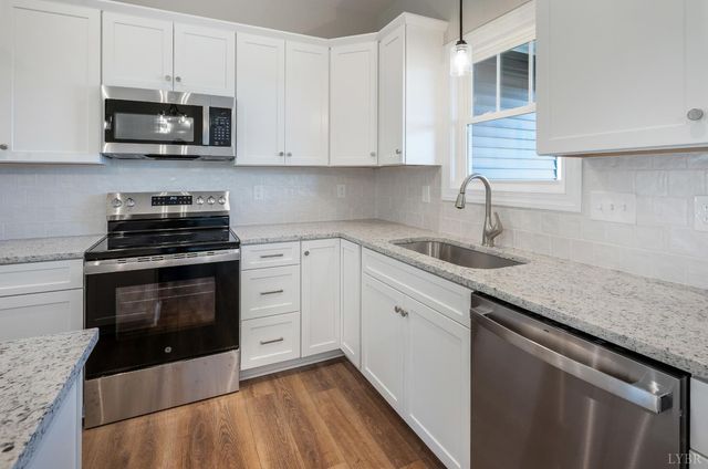 10402 Leesville Road, Lynch Station, VA 24571