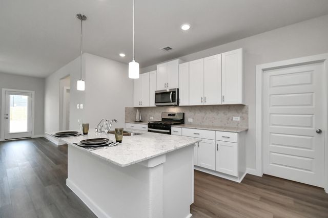 16513 Breezy Knoll, Conroe, TX 77302