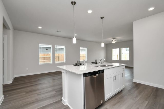 16513 Breezy Knoll, Conroe, TX 77302