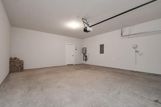 16513 Breezy Knoll, Conroe, TX 77302