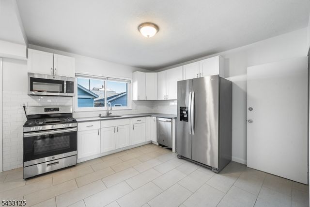 416 Belgrove Dr, Kearny Town, NJ 07032