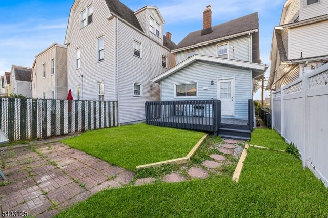 416 Belgrove Dr, Kearny Town, NJ 07032
