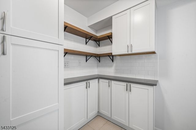 416 Belgrove Dr, Kearny Town, NJ 07032