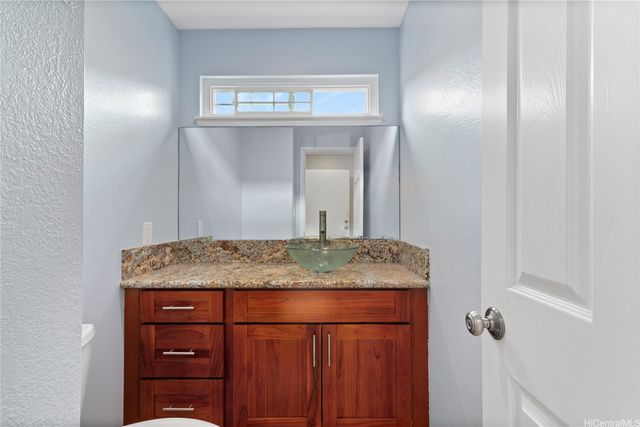98-1810 B Kaahumanu Street 3, Pearl City, HI 96782