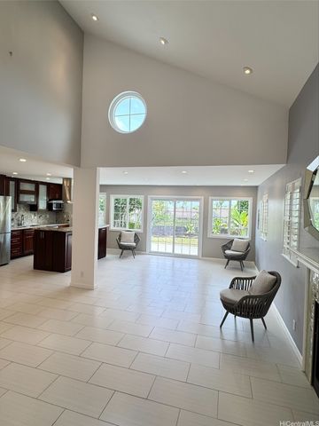 98-1810 B Kaahumanu Street 3, Pearl City, HI 96782