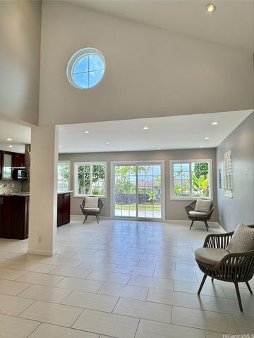 98-1810 B Kaahumanu Street 3, Pearl City, HI 96782