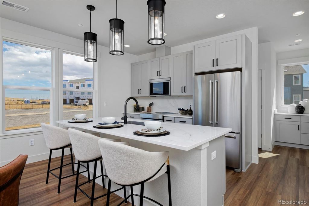 Image 2 of property listing at 11532 Vibrato Lane, Lone Tree, CO 80134