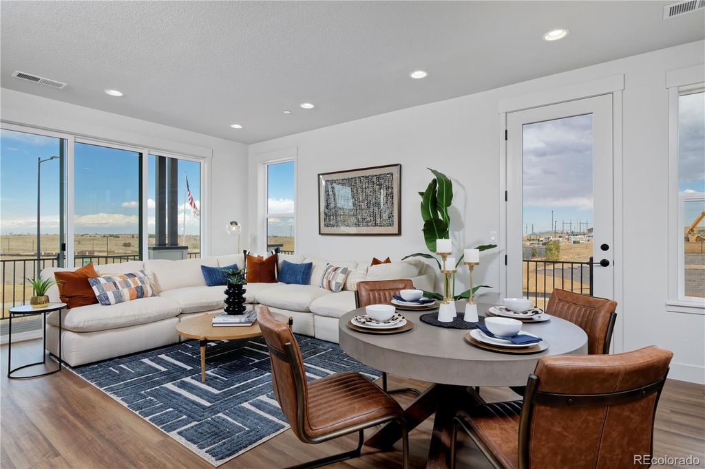 Image 13 of property listing at 11532 Vibrato Lane, Lone Tree, CO 80134