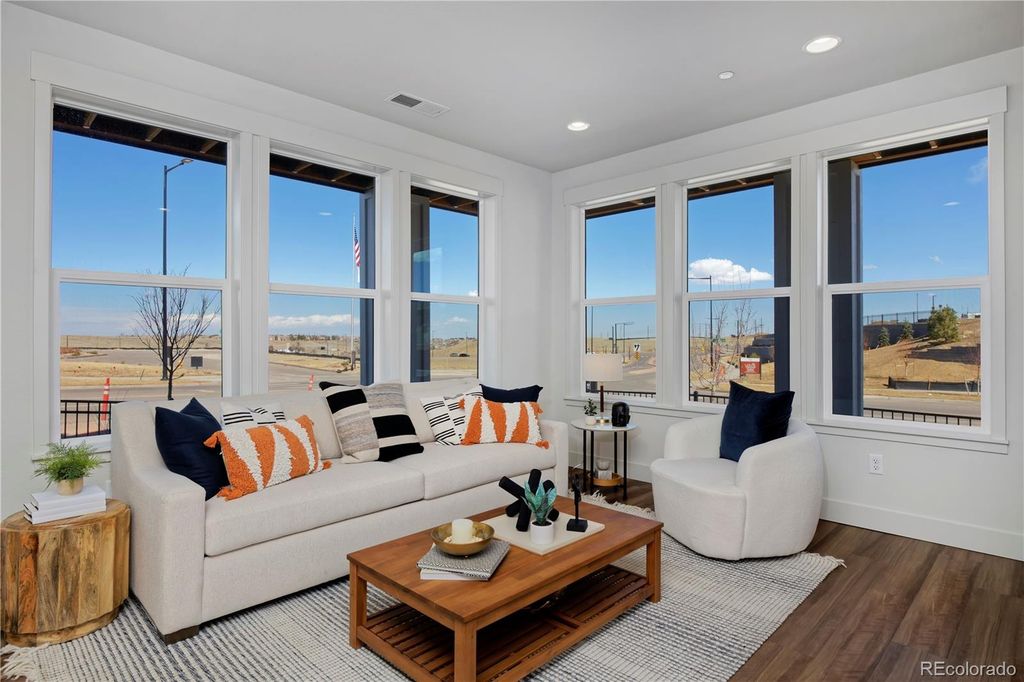 Image 15 of property listing at 11532 Vibrato Lane, Lone Tree, CO 80134