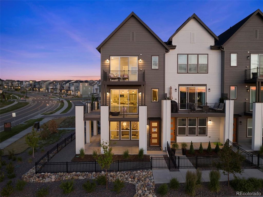 Image 38 of property listing at 11532 Vibrato Lane, Lone Tree, CO 80134