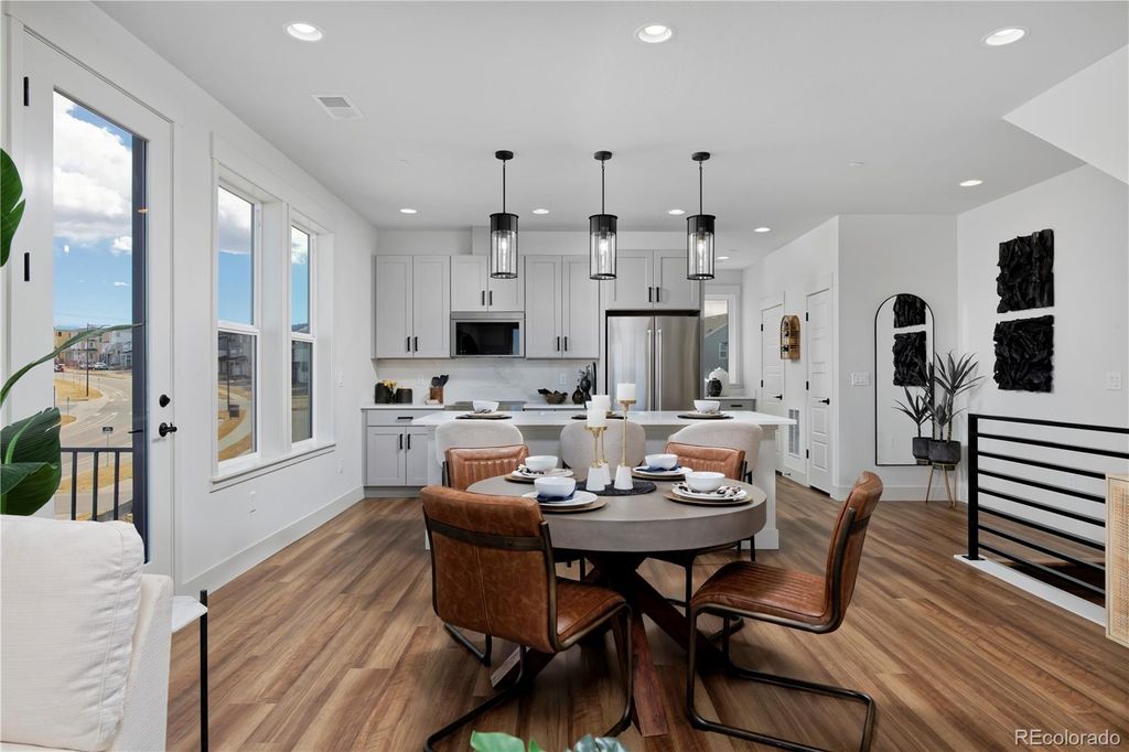Image 10 of property listing at 11532 Vibrato Lane, Lone Tree, CO 80134