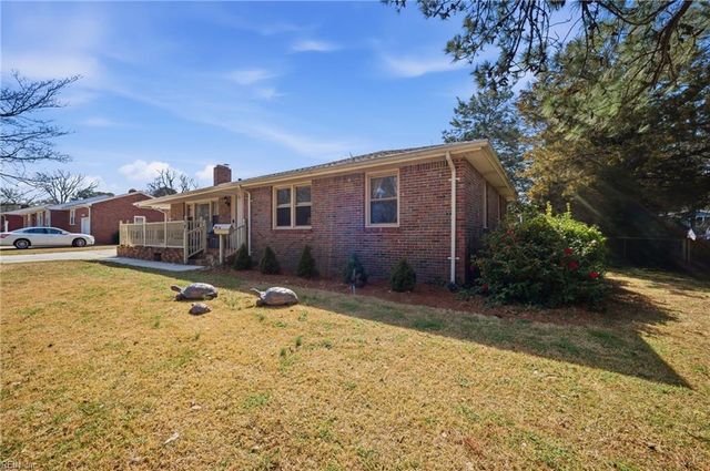 1901 Jack Frost RD, Virginia Beach, VA 23455