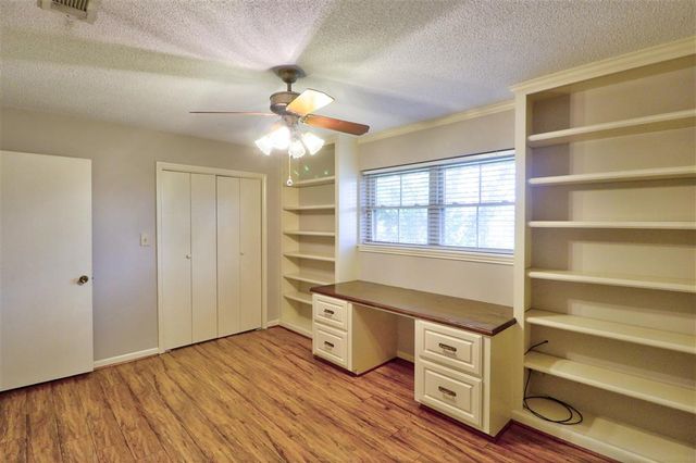 4005 Evergreen St Street, Lake Charles, LA 70605
