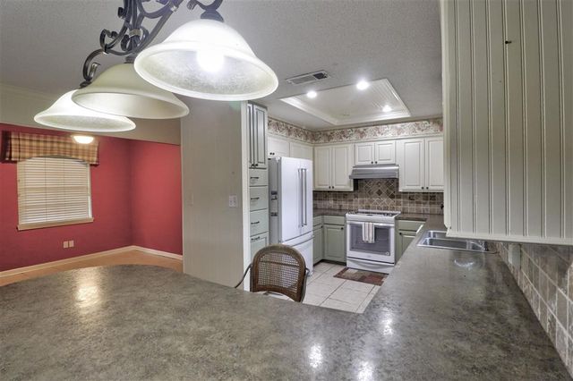 4005 Evergreen St Street, Lake Charles, LA 70605