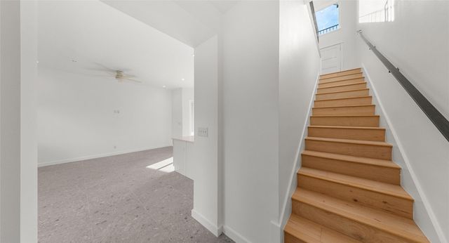 5912 Harold CT 106, Austin, TX 78721