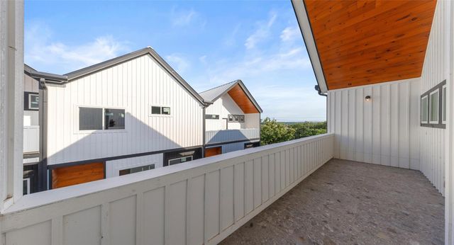 5912 Harold CT 106, Austin, TX 78721