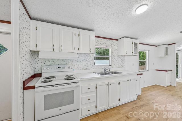 717 Rock Castle Drive, York, SC 29745
