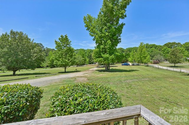 717 Rock Castle Drive, York, SC 29745