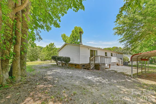 717 Rock Castle Drive, York, SC 29745