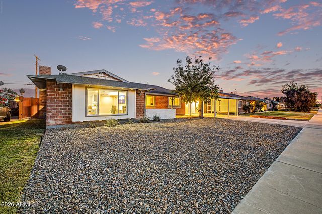 3925 W KRALL Street, Phoenix, AZ 85019