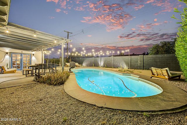 3925 W KRALL Street, Phoenix, AZ 85019