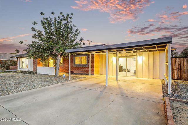 3925 W KRALL Street, Phoenix, AZ 85019