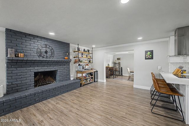 3925 W KRALL Street, Phoenix, AZ 85019