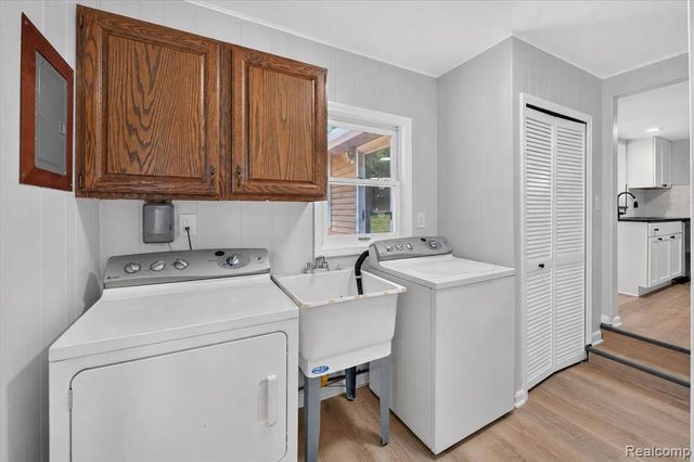 124 E Lafayette Street, Milford, MI 48381