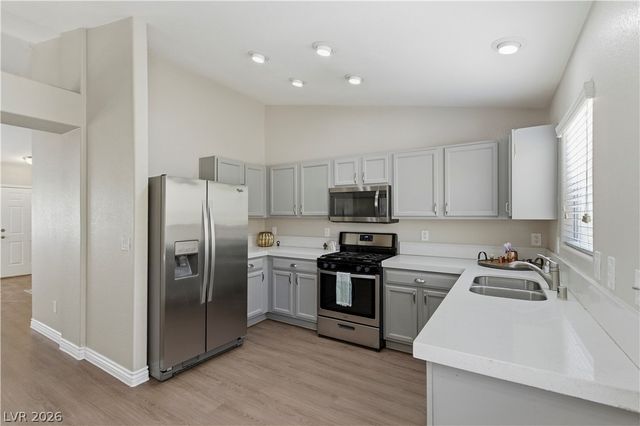 5520 Raven Creek Avenue, Las Vegas, NV 89130