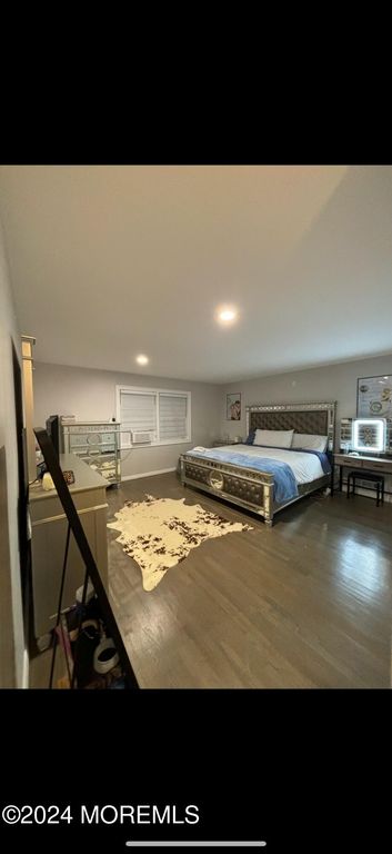 20 Dwight Drive, Ocean Twp, NJ 07712