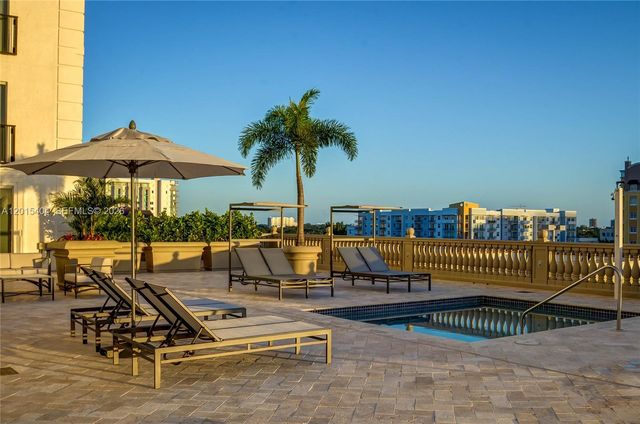 10 Aragon Ave 1220, Coral Gables, FL 33134