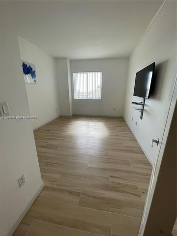 10 Aragon Ave 1220, Coral Gables, FL 33134
