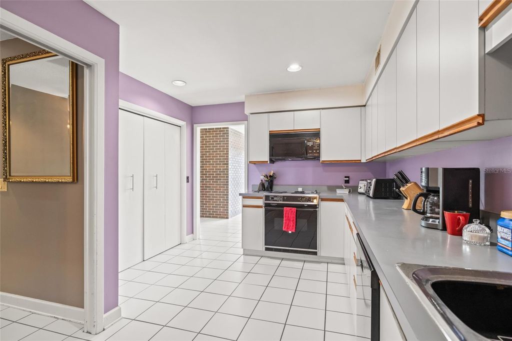 Image 24 of property listing at 4029 STARFISH LANE, Tampa, FL 33615